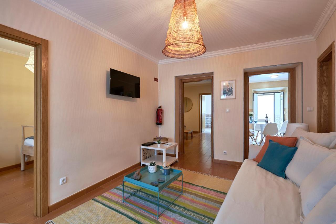 Spacious And Renovated With Amazing Patio, By Timecooler Lissabon